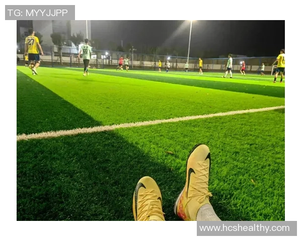 球星闪耀绿茵场 激烈对抗引爆足球现场激情瞬间